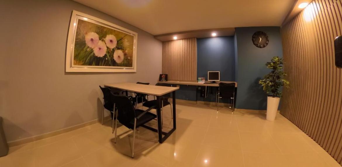 Hotel Quinta De Cabecera Bucaramanga Eksteriør bilde